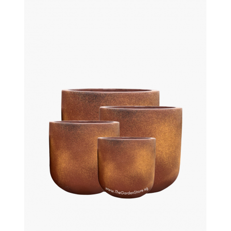 Gyatso Vaso Fibre Cement pot by East Living